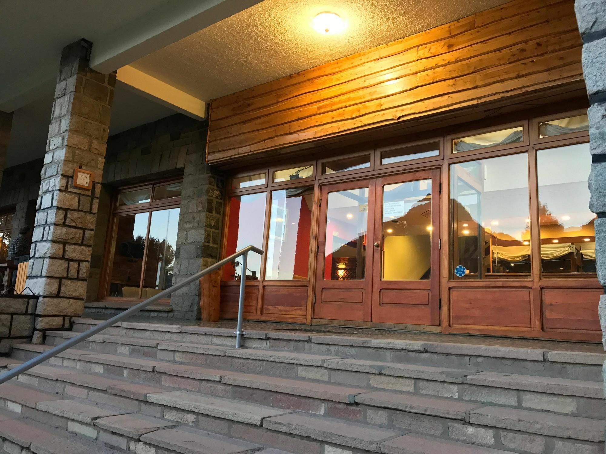 Hotel Alun Nehuen San Carlos de Bariloche Exteriér fotografie